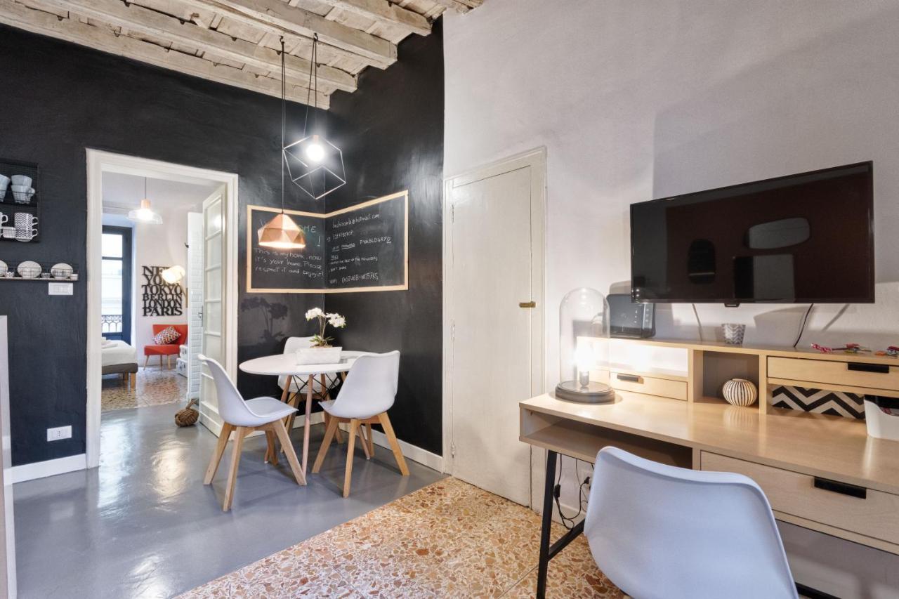 Industrial Chic Style Central Flat トリノ エクステリア 写真